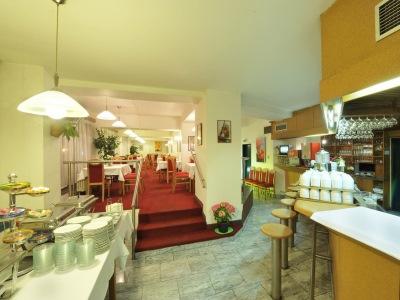 Legie 3* Praha